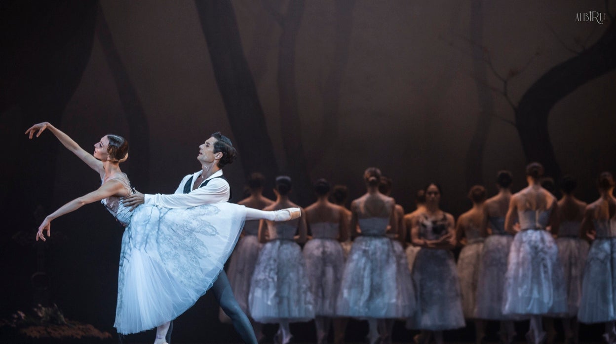 Giada Rossi y Alessandro Riga, en «Giselle»