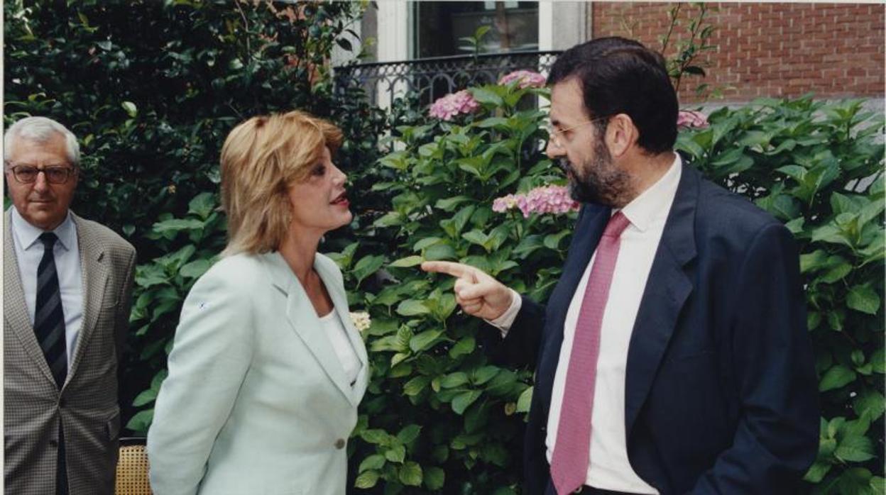 El primer acuerdo de cesión fue firmado por la Baronesa Thyssen y Mariano Rajoy en 1999