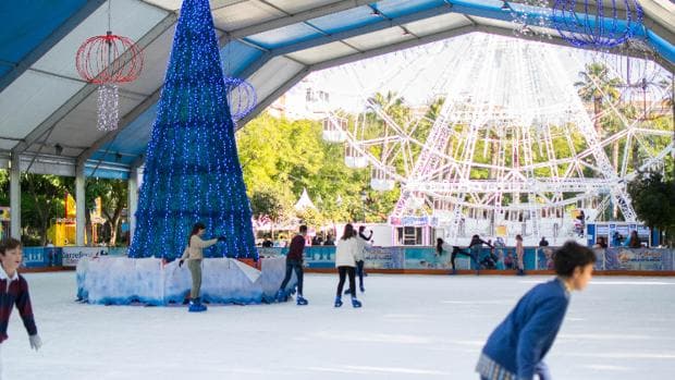 La mayor pista de patinaje sobre hielo de Europa está en el Muelle de las Delicias