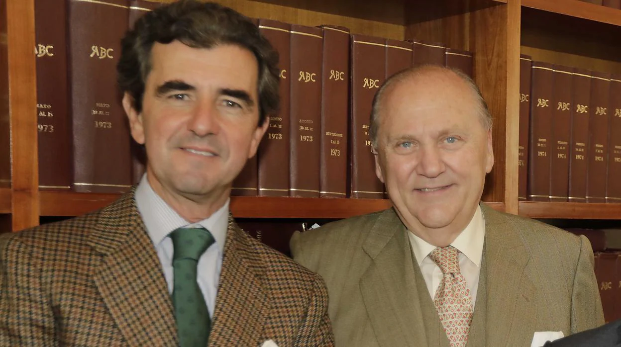 Rafael Molina Candau y José Moya Sanabria, en una imagen de archivo en la Casa de ABC de Sevilla