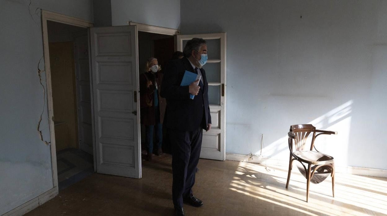 José Manuel Rodríguez Uribes, ministro de Cultura, en una de las habitaciones de Velintonia