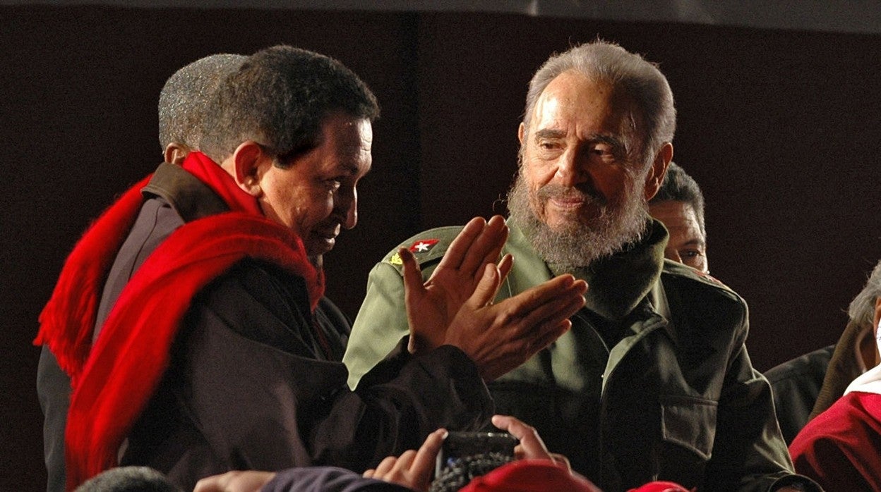 Hugo Chávez y Fidel Castro, en una imagen tomada en 2006