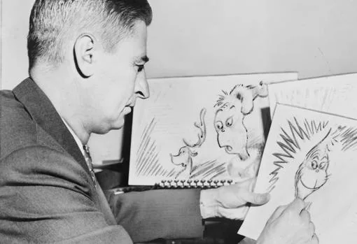 Ted Geisel, trabajando en un dibujo para '¡Cómo El Grinch robó la Navidad!' (1957)