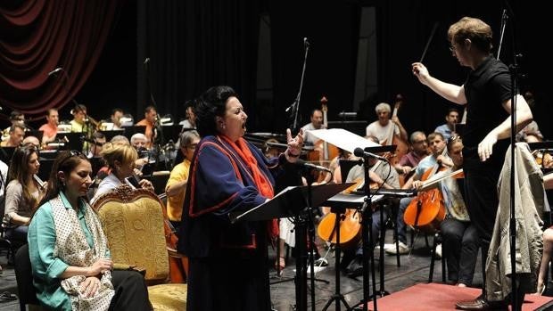 La voz de Montserrat Caballé resucita en Armenia