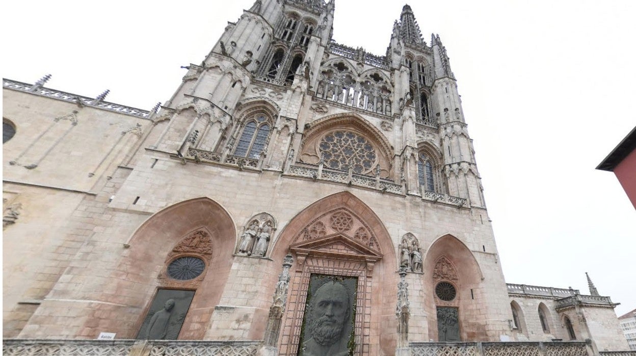 Proyecto de Antonio López para las puertas de la fachada de Santa María