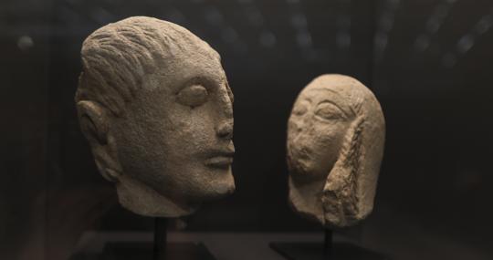 Las dos piezas del Louvre, que fueron robadas y Picasso tenía guardadas en un armario
