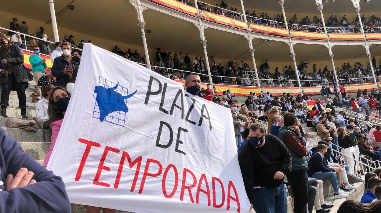 La Asociación el Toro, en el festival del 2 de mayo, pide que Madrid sea plaza de temporada