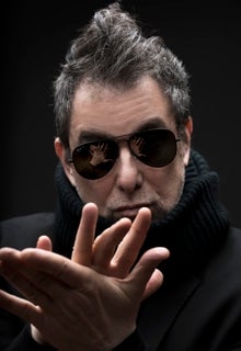 «En lo personal no me siento sonriente y divertido casi nunca, prefiero (si puedo) ser valiente y gracioso»