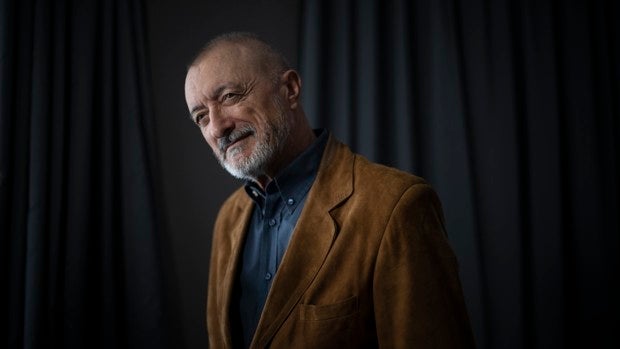 Pérez-Reverte vuelve a la novela de aventuras con 'El italiano'