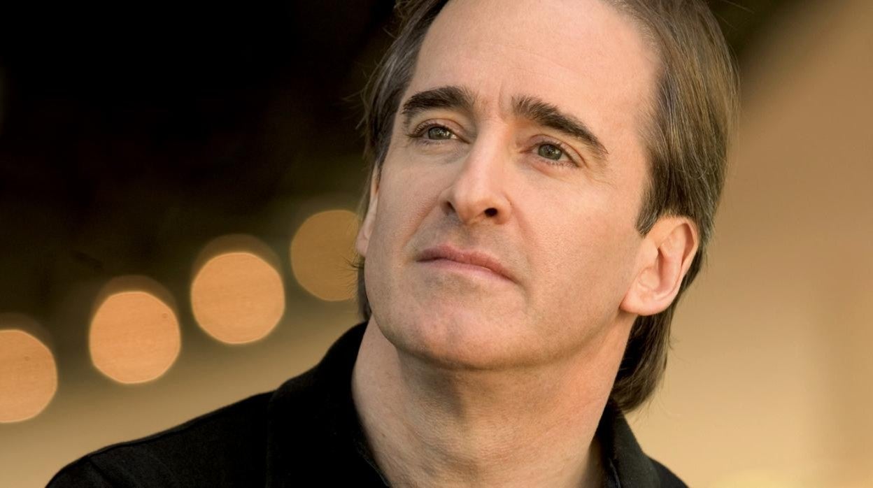 El director de orquesta James Conlon, que debuta en el Maestranza