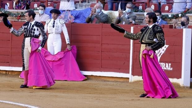Morante de la Puebla, Juan Ortega y Roca Rey, en la vuelta de los toros a Algeciras