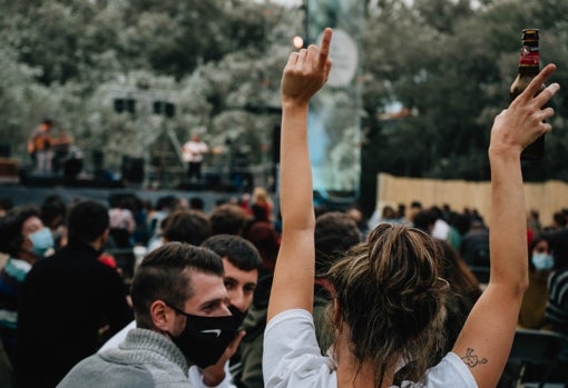 El Bosque Sonoro, el milagro de un festival pop en el claro de una olmeda junto al río Huerva