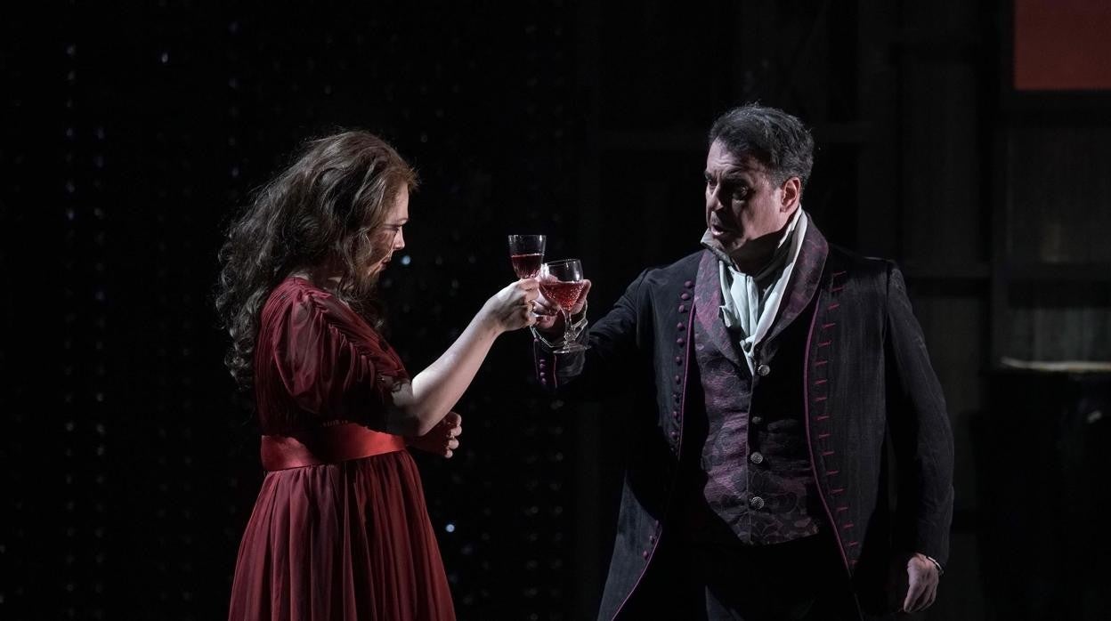 Sondra Radvanovsky y Carlos Álvarez, en ‘Tosca’