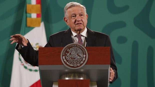 López Obrador vuelve a arremeter contra España y critica a los «monárquicos» Pérez-Reverte y Vargas Llosa