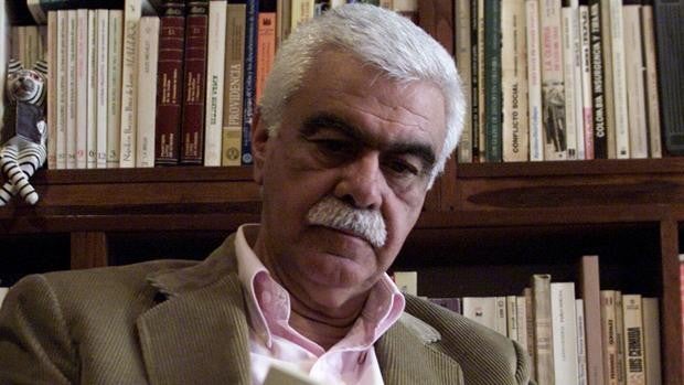 Muere el escritor y cronista colombiano Germán Castro Caycedo a los 81 años