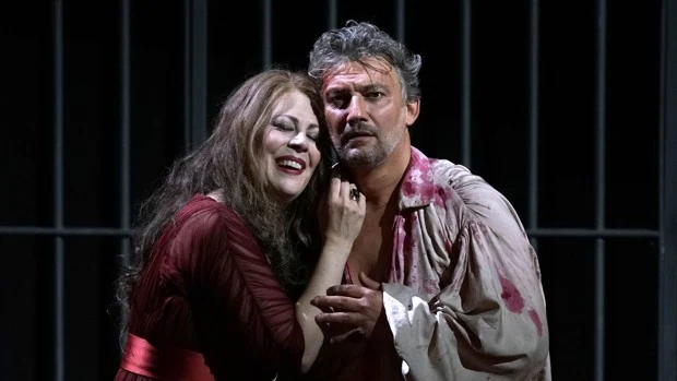 'Tosca' en el Teatro Real, un festival de bises