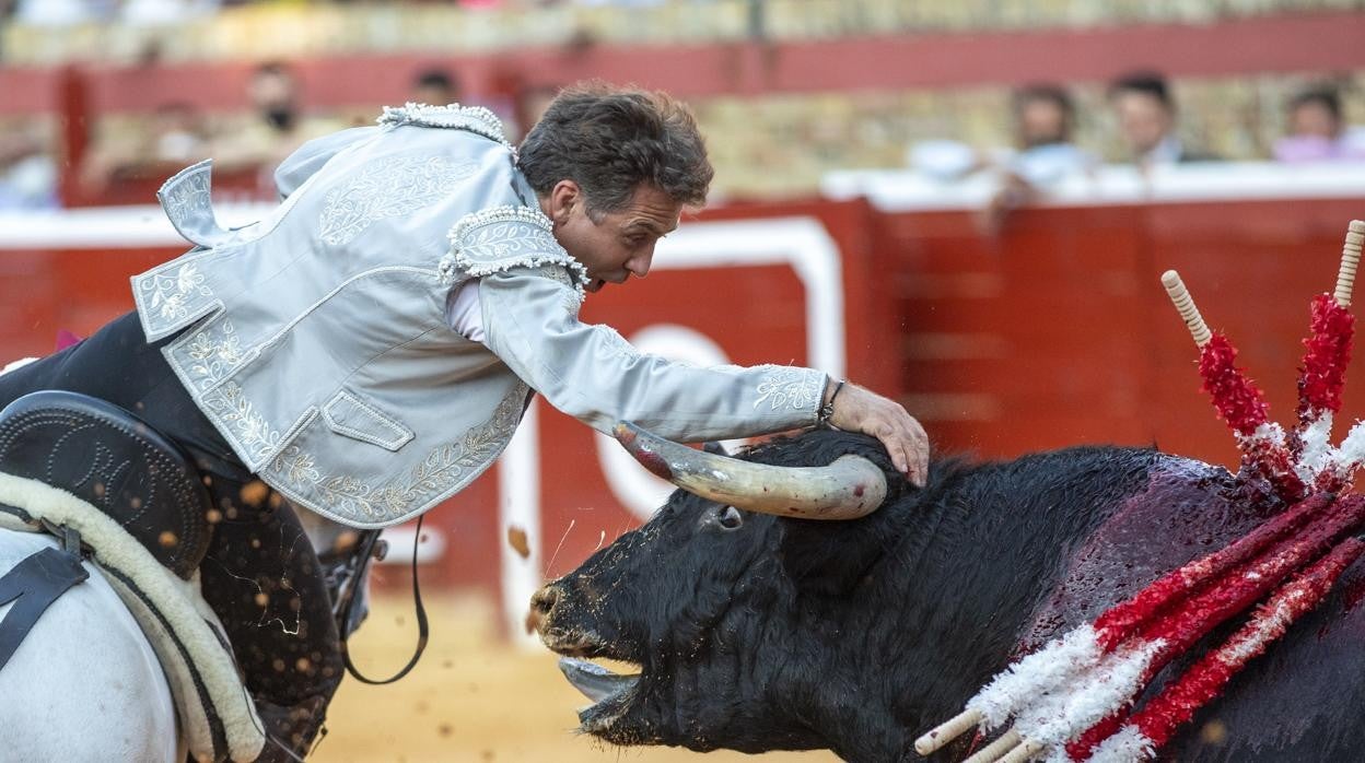 Pablo Hermoso de Mendoza, con el primero de la tarde