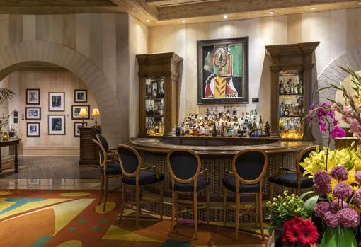 Restaurante Picasso del Bellagio con una de las obras del artista español que saldrán a subasta