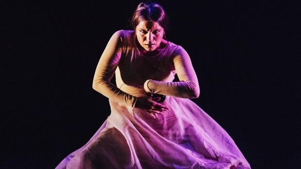 María Moreno despliega su danza flamenca en el escenario de Factoría Cultural