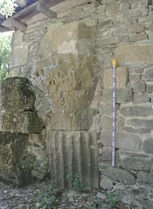 Capitel romano en la ermita