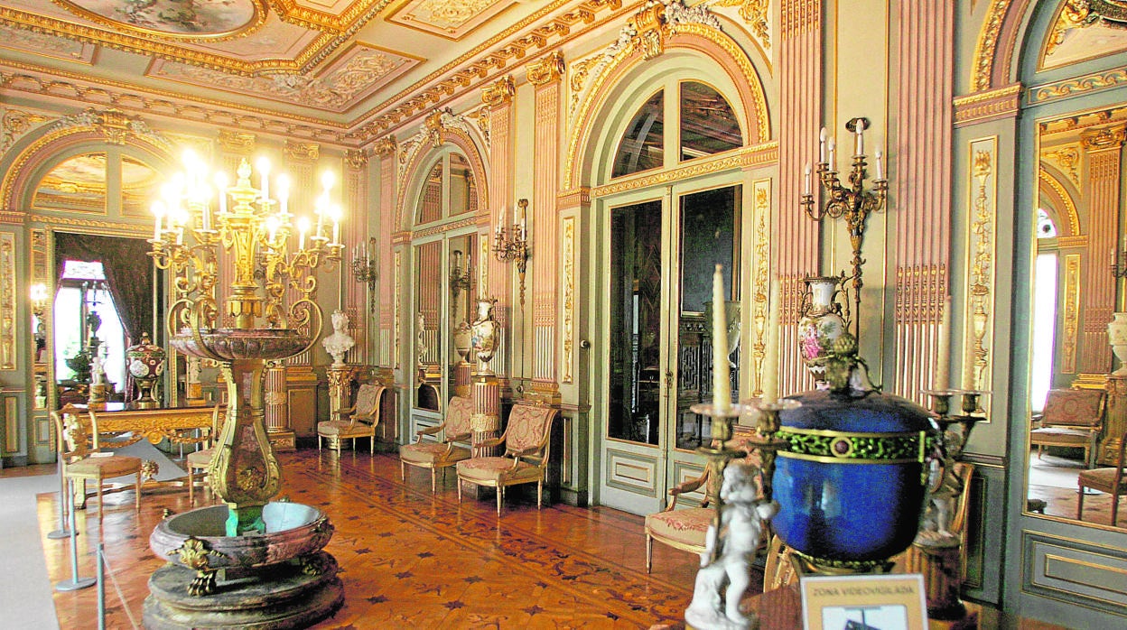 Interior del palacete de la Quinta Selgas, cerca de la localidad asturiana de Cudillero