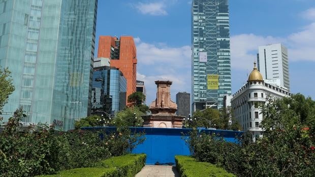 Opositores y críticos exigen que Ciudad de México restituya la estatua de Colón