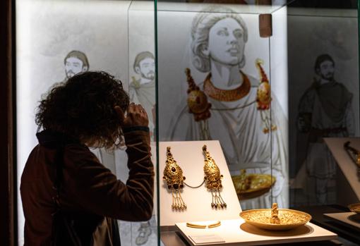 Piezas del tesoro de Pietroasele