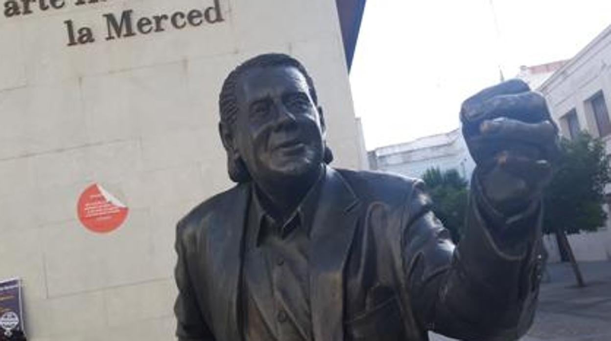 Monumento a Chano Lobato, uno de sus más célebres intérpretes