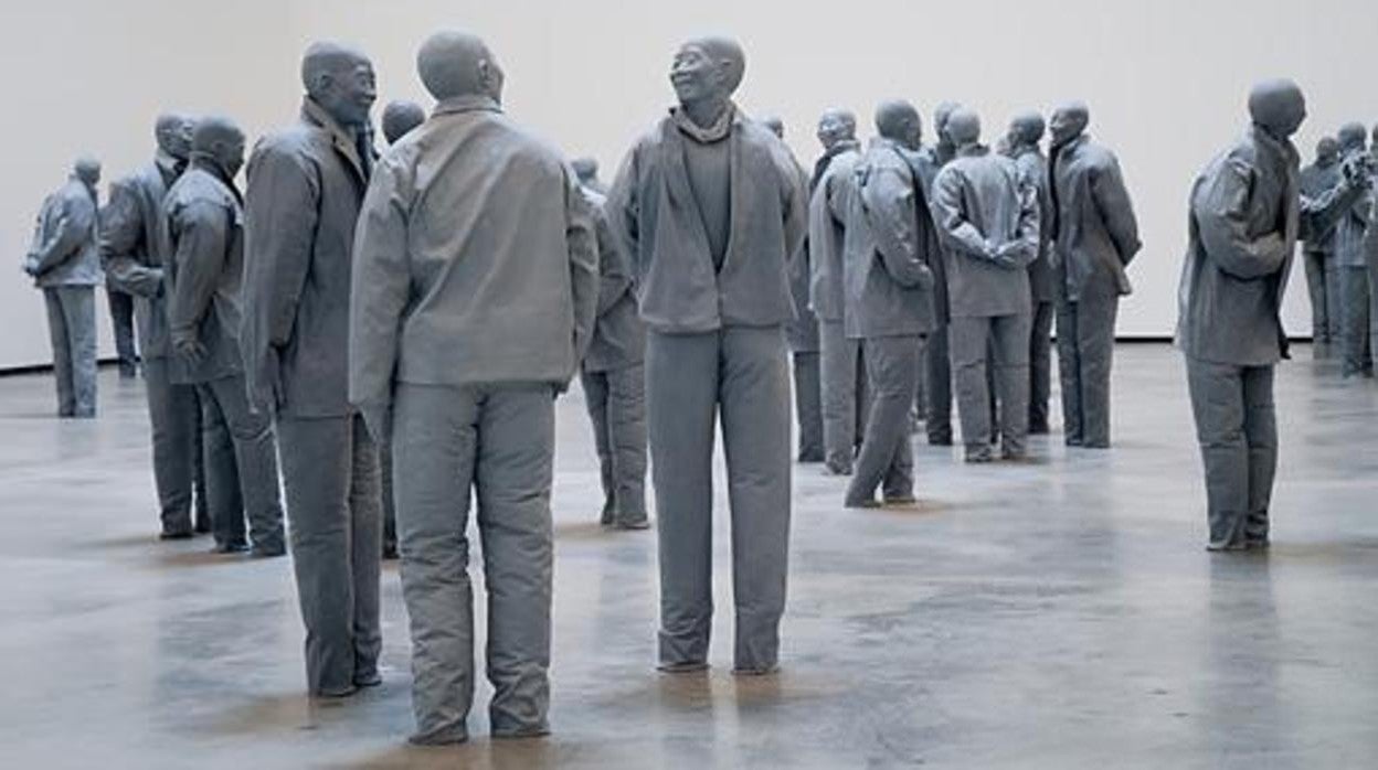 Detalle del montaje de las piezas de Juan Muñoz en el museo vallisoletano