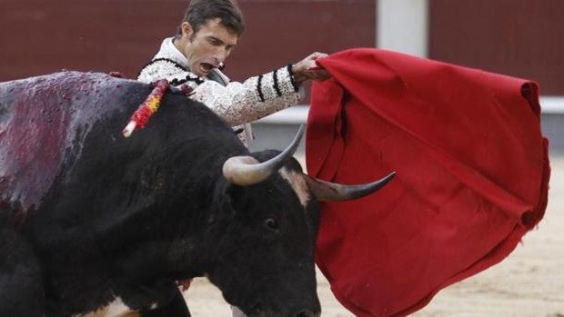 Copa Chenel: Robleño, poso de buen toreo ante un ‘rehuelga’ de vuelta al ruedo