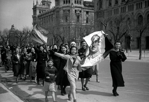 'Celebracion de la entrada de las tropas de Franco en Madrid' (marzo de 1939)
