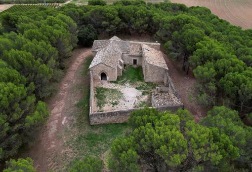 Vista aérea de la ermita de Santa Brígida de Olite