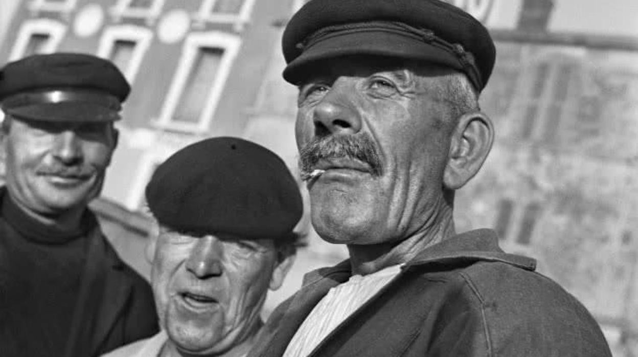 ‘Tres hombres’, de Nicolas Müller, una de las fotos comentadas por Castillo