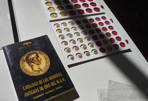 La 'pieza del mes' del Museo de Segovia es una colección de monedas de  época romana