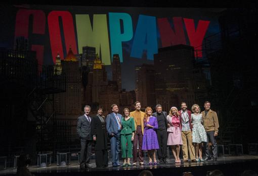Parte del elenco de ‘Company’ en el Teatro Soho de Málaga