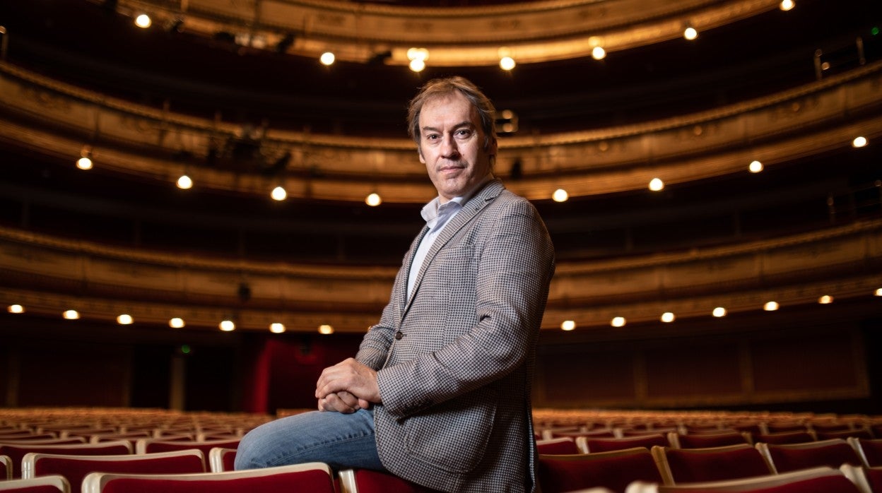 Rubén Amoretti, en el patio de butacas del Teatro de La Zarzuela