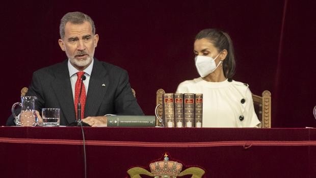 El Rey defiende «la unidad de la lengua» como «el valor cultural que más nos identifica»