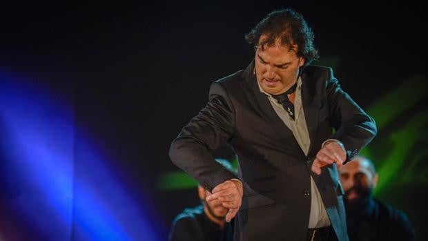 Dos generaciones del cante festero, un ritual en peligro de extinción