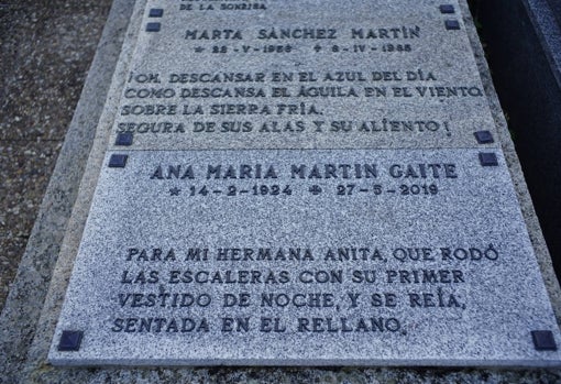 Todos los miembros de la familia Martín Gaite están enterrados en El Boalo