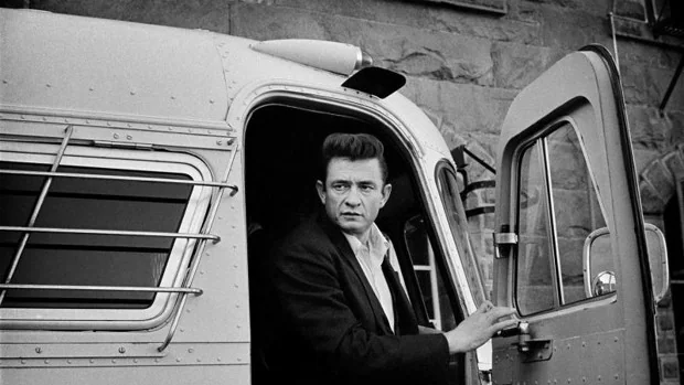 Noventa años de Johnny Cash, la voz de los desfavorecidos
