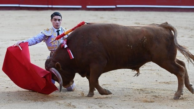 Oreja para Manuel Caballero y Jarocho en Valencia