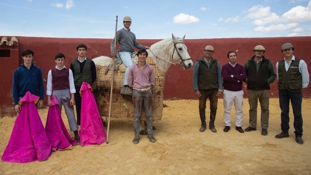 La oportunidad de Morón de la Frontera: tres novilleros debutantes y un premio ilusionante