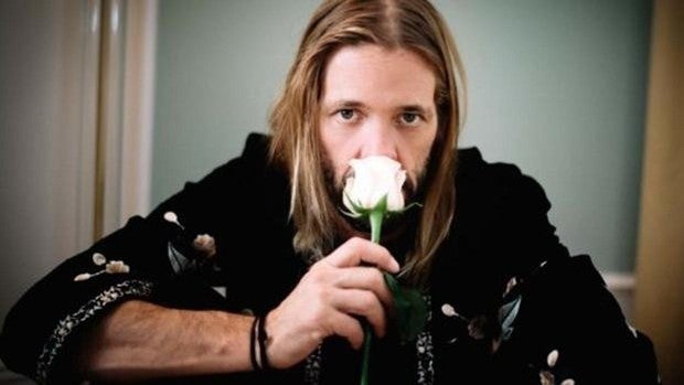 Muere el baterista de los Foo Fighters antes de una actuación en Bogotá