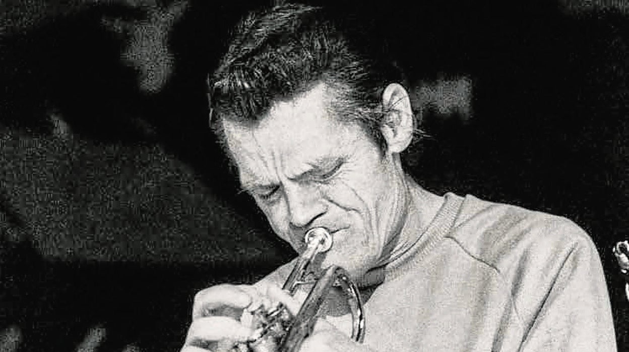 Chet Baker actuando en 1985 en el Festival de Jazz de Sevilla