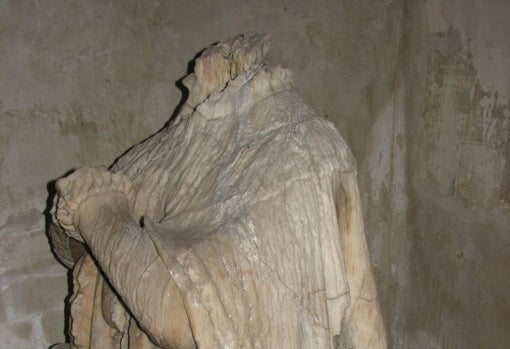 La estatua dañada original de Hans Khevenhüller