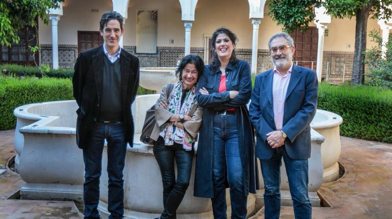 Ignacio F. Garmendia, Mercedes de Pablos (organizadora de las jornadas) Eva Díaz Pérez y Antonio Rivero Taravillo