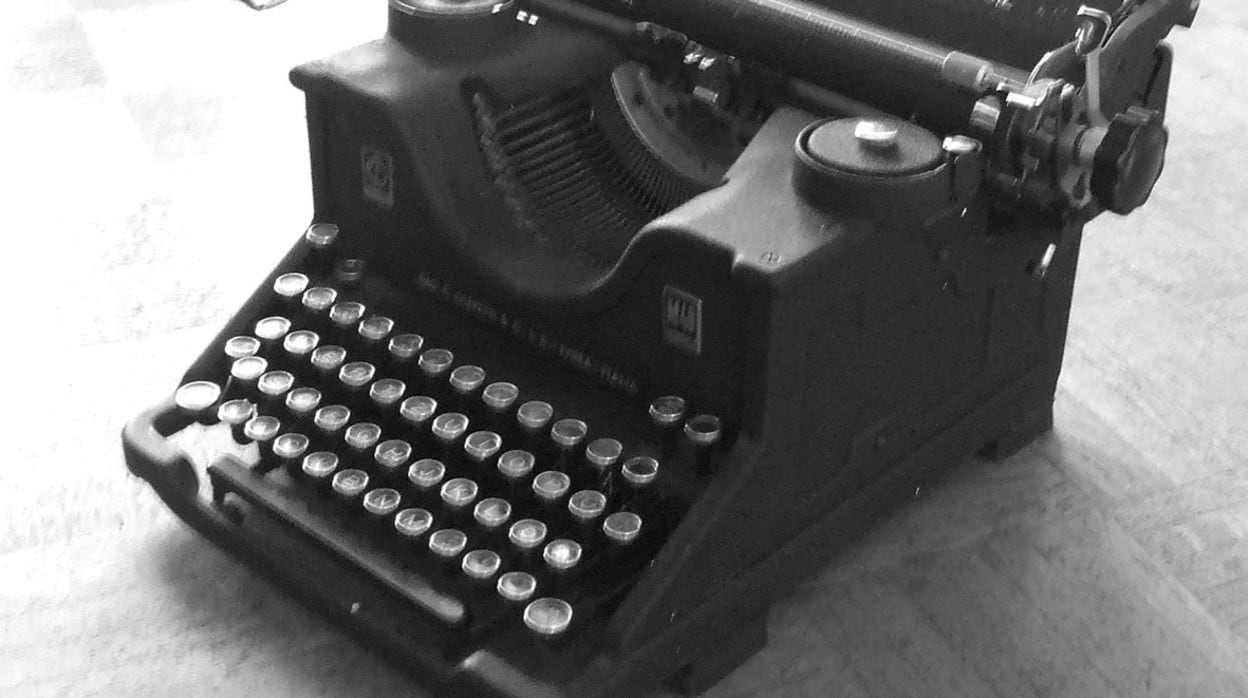 Una máquina de escribir Olivetti