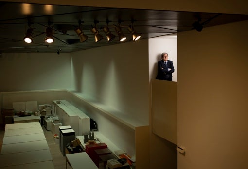 La sala de exposiciones del Museo ABC. Al fondo, Juan Manuel Bonet