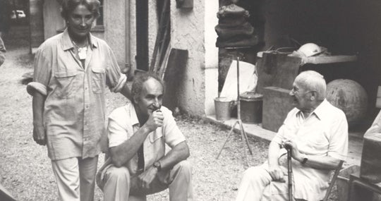 Chillida con Pilar Belzunce y Miró en la Fundación Maeght en Francia