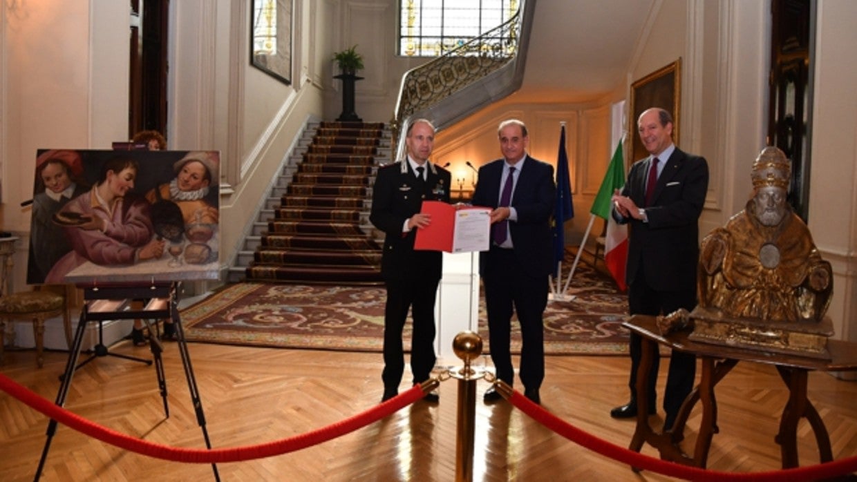 Acto de entrega de las obras de arte en la embajada de Italia en Madrid